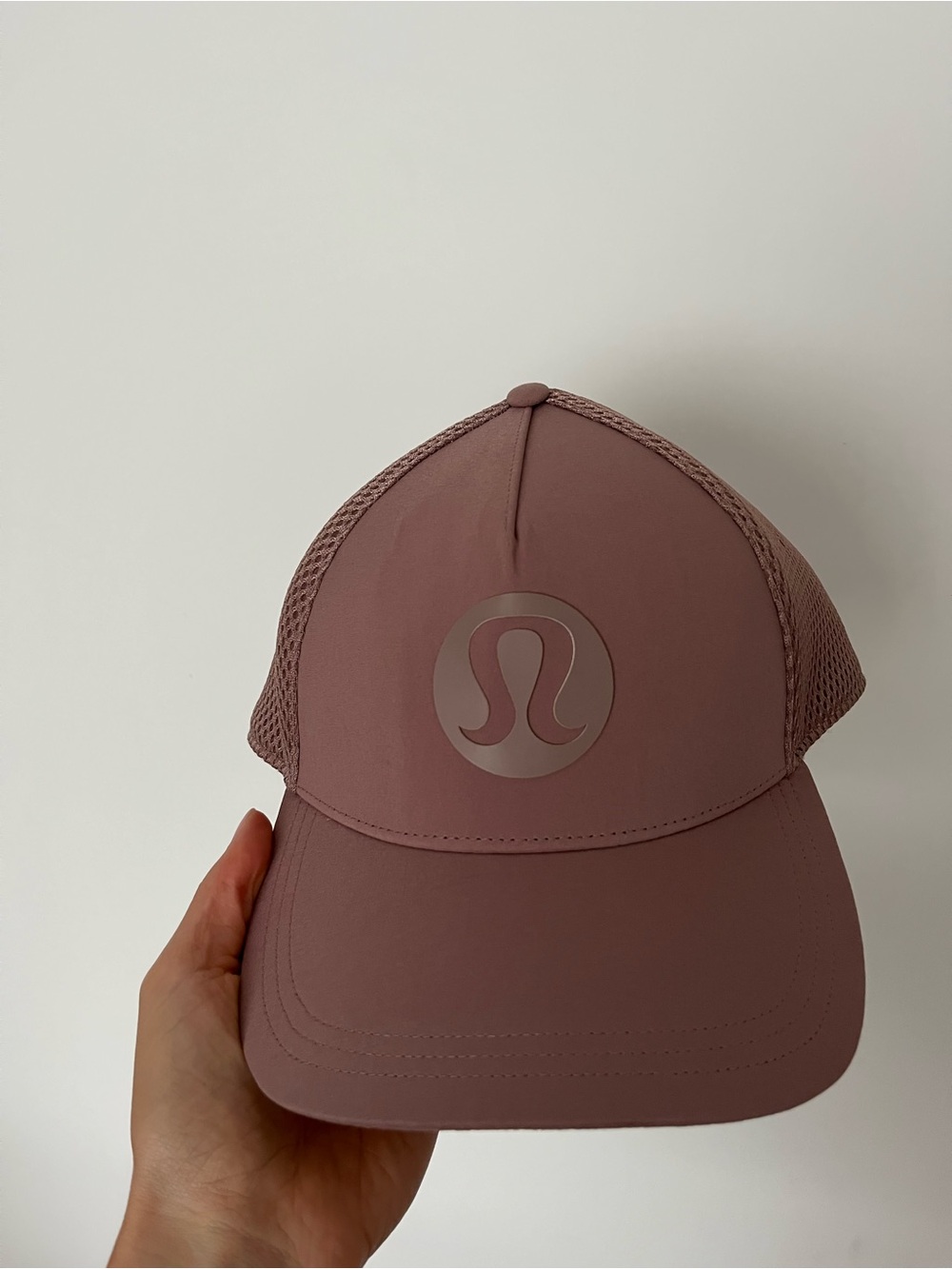 lululemon women’s Mauve Mesh-Back Cap